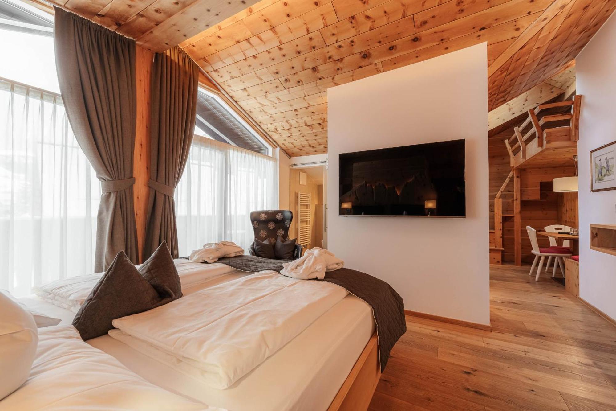 Chalet Elisabeth Dolomites Alpin & Charme سيلفا دي فال جاردينا المظهر الخارجي الصورة